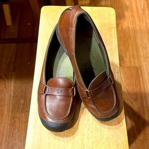 Merrell brown leather comfort wedge loafers